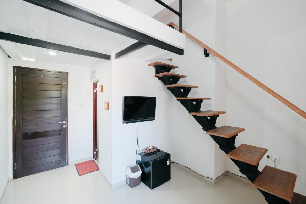 D'Tamblingan Guest House At Taman Griya Jimbaran Redpartner - Minimum Stay 30 Nights Buitenkant foto